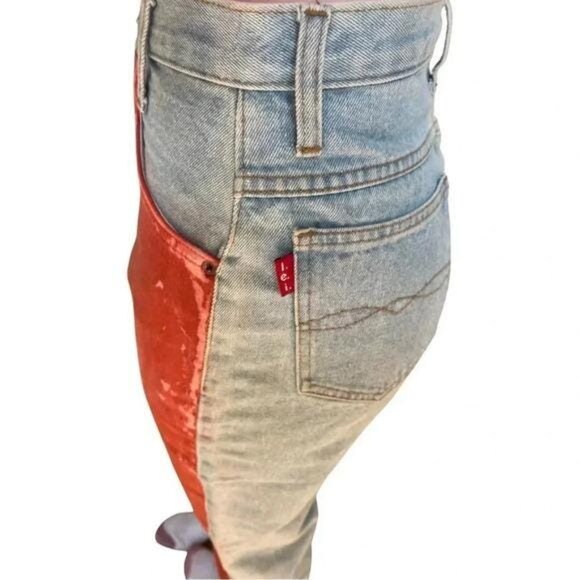 Vintage Early 1990s High-Waisted Mom Jeans – Light Wash Denim with Orange Leathe - Picture 9 of 10